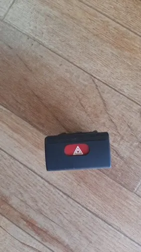 Botão Pisca Alerta Vectra