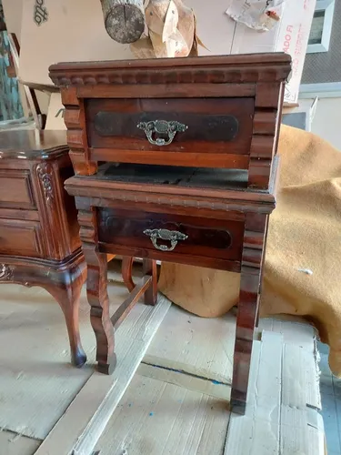 CRIADO MUDO ANTIGO IMPÉRIO EM PERFEITO ESTADO 