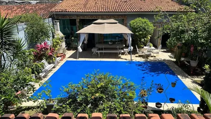 Mansão 8 suítes Jardim Camburi 