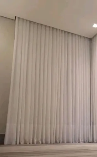 Cortinas de diversos tecidos e modelos