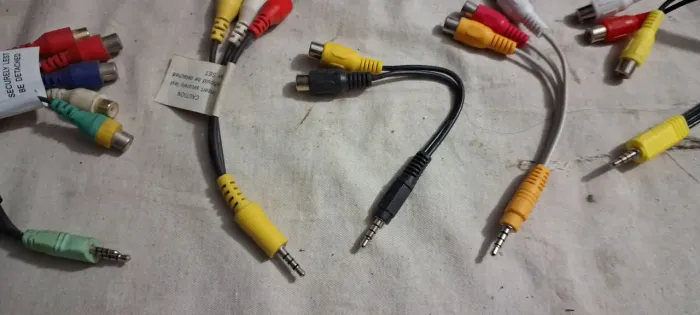 Cabo adaptador para audio e vídeo 