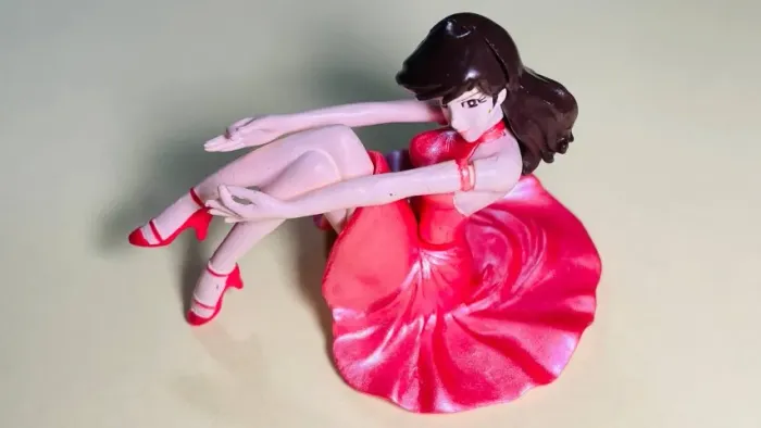 Gashapon Fujiko Mine 4 Cm De Altura - Lupin The Third Bandai - boneco sexy Fujiko Mine