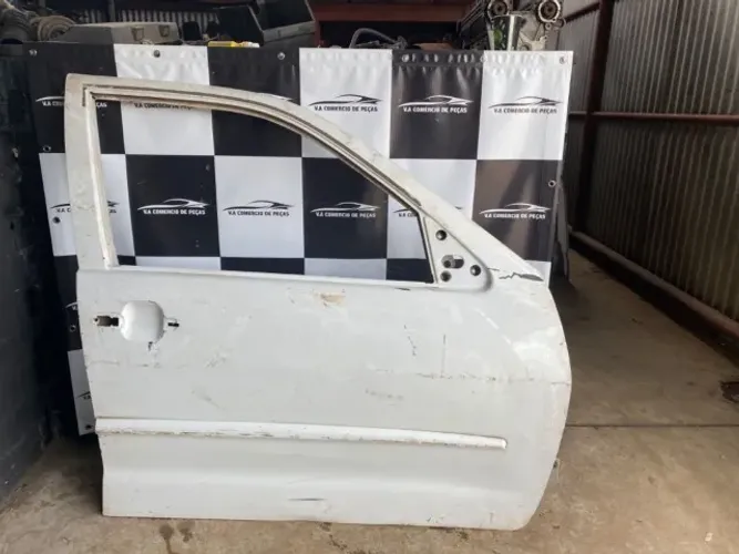 Porta Dianteira Direita Polo Classic 1997 A 2002