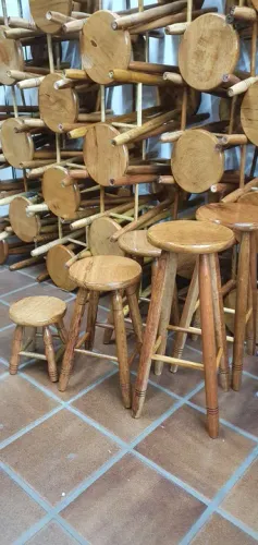 Banquetas rústica de madeira maciça