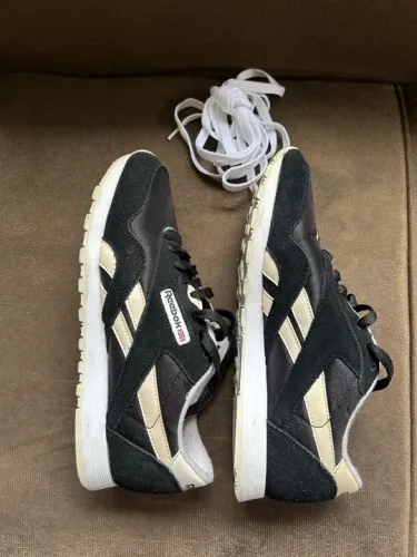 Tênis Reebok Classic Preto e Branco original 