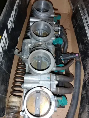 Corpo injeção Honda Hornet 600