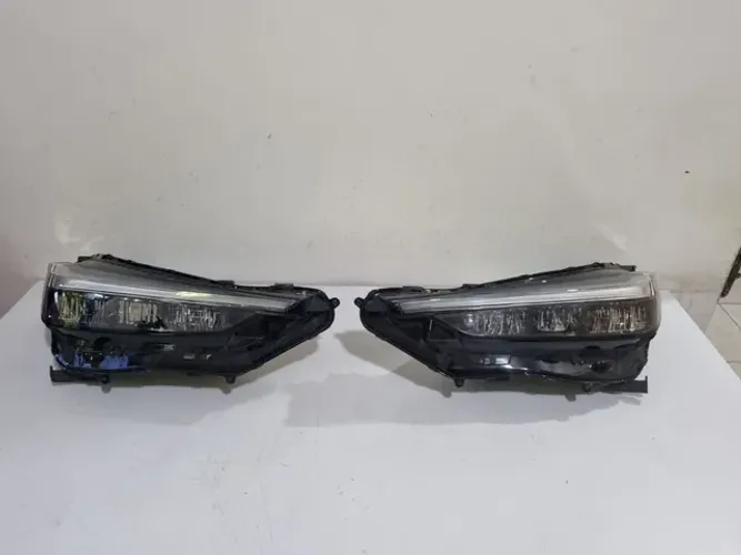 Par de Farol HRV / HR-V 2023/2024/2025