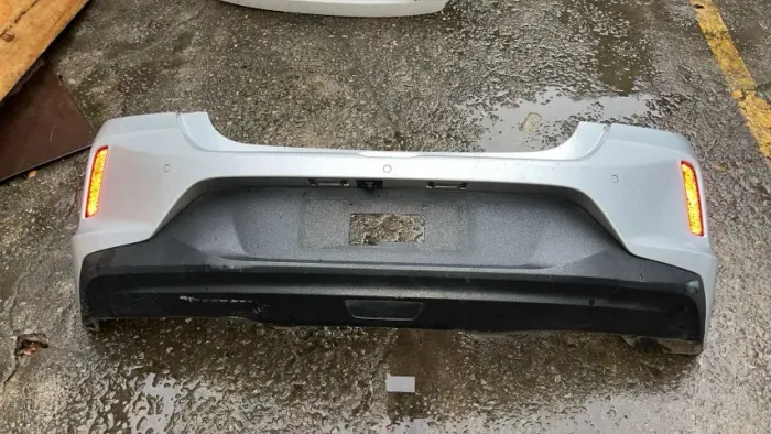 PARA-CHOQUE TRASEIRO CHEVROLET ONIX 2022