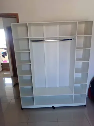Estante Expositor de Roupas, Closet, Guarda Roupas