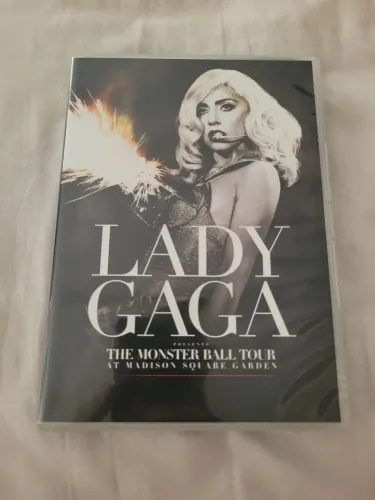 DVD Lady Gaga Presents The Monster Ball Tour