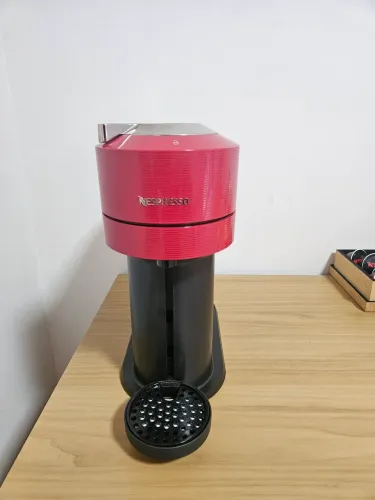 Cafeteira Nespresso Vertuo Next - Vermelha