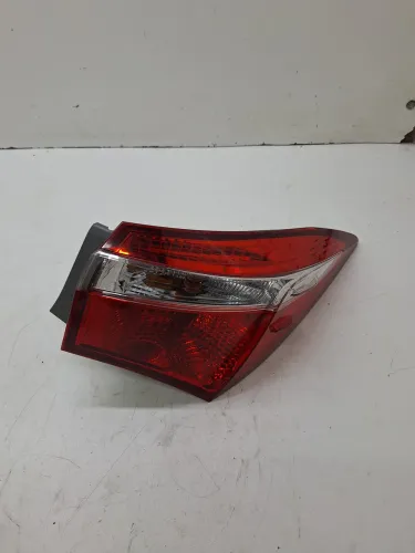 Lanterna Traseira Direita Toyota Corolla 1.8 Gli 015 / 2016 0 Direito/passageiro