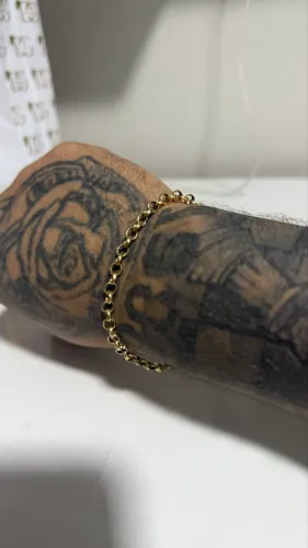 Pulseira de ouro oca linda, 3,78 gm.