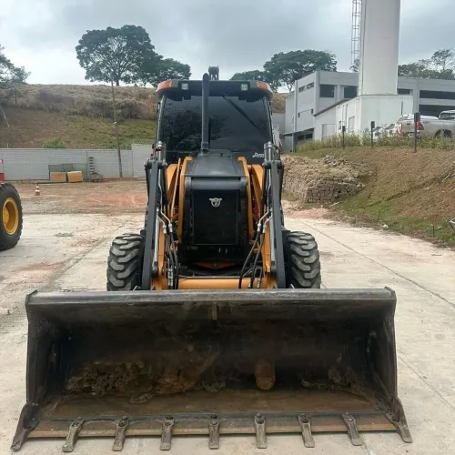 Retroescavadeira CASE 580N 2022 - Compre no Finaciamento ou Consorcio