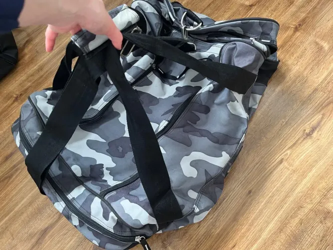Vendo Bolsa de Viagem