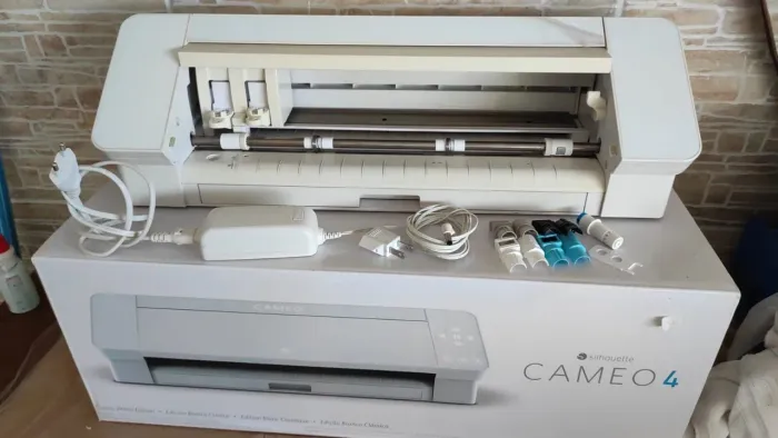 Impressora Plotter Silhouette Cameo 4 - Grafica Personalizada