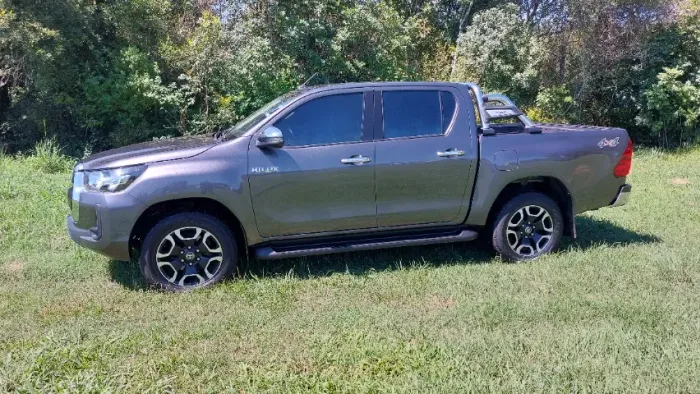 Toyota Hilux CD SRV 4X4 2.8 TDI Diesel Aut. 2024