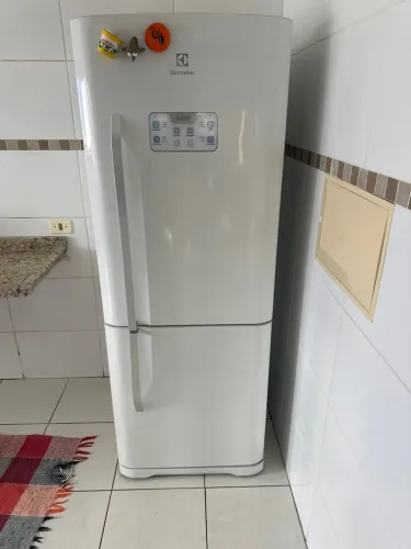 Geladeira Electrolux inverter 