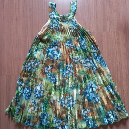 Vestido Plissado Floral