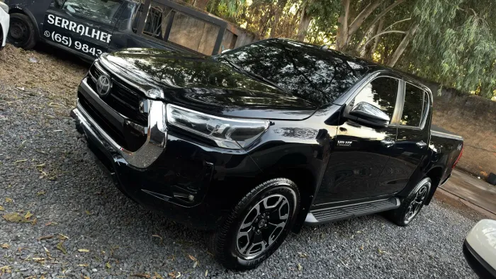 Toyota Hilux CD SRX 4X4 2.8 TDI 16V Diesel Aut. 2021