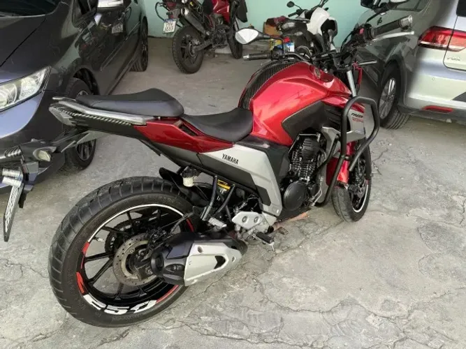 Moto Fazer 250cc sem nada pra fazer $14000 menor preço