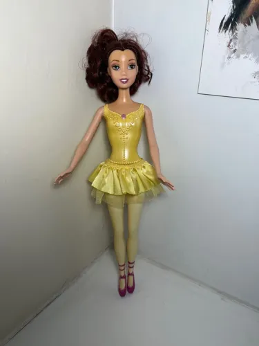 Boneca Bailarina Princesa Bela 