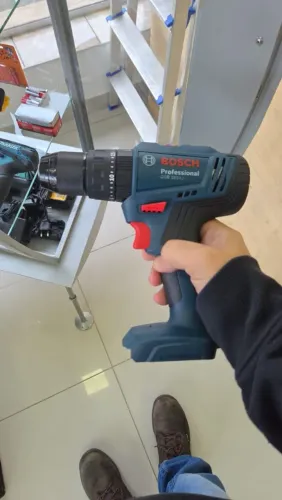 Parafusadeira 18v Nova Bosch 