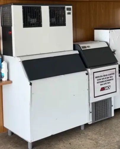 Máquina de gelo industrial Novas e semi novas