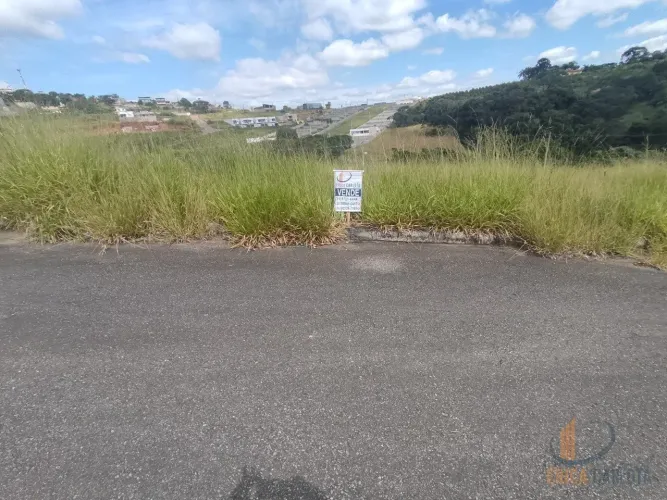 Lote a venda bairro Tiradentes Conselheiro Lafaiete MG