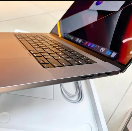 MacBook Pro 16 polegadas chip M1 PRO