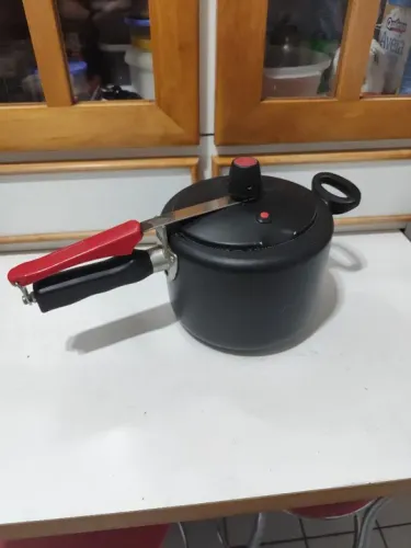 Panela de Pressão 4,5 Litros