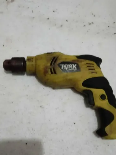 Furadeira com Defeito