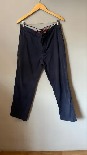 calça Tommy Hilfiger 