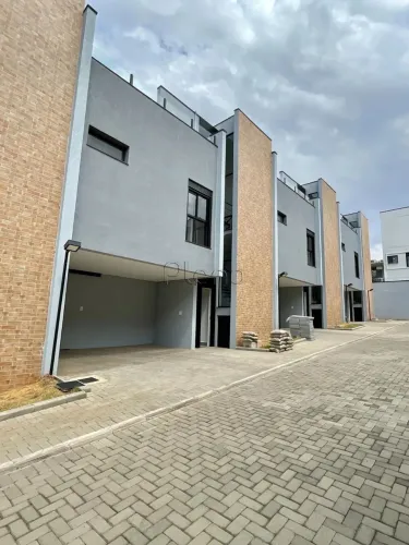 Sobrado à venda em Campinas, Chácara Primavera, com 3 suítes, com 168 m², MHouses