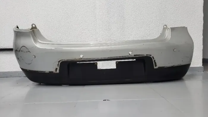 Parachoque traseiro Nissan Livina 2009 2010 2011 2012 2013 2014 c/ detalhe LEIA