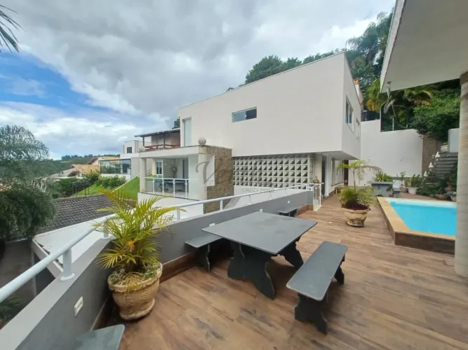 Casa à Venda no Condomínio Colinas do Ermitage, Sousas