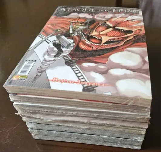 Mangá Attack on Titan Volumes 1 a 8
