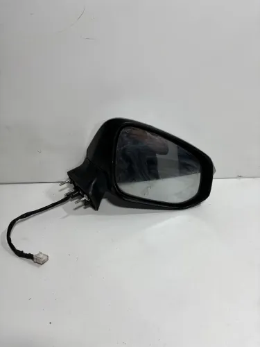 Retrovisor Toyota Corolla Cross lado direito original 