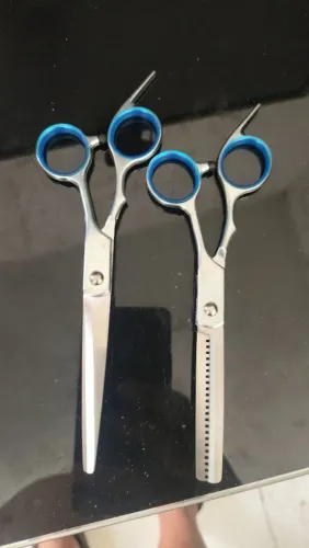 Tesouras - Kits de corte de cabelo de precisão.