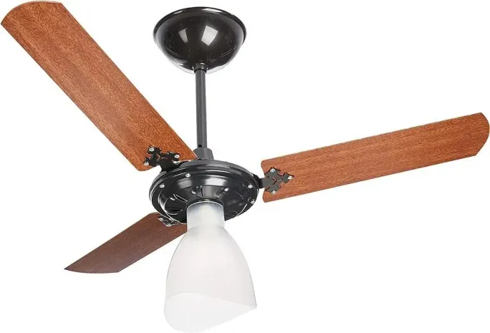 Ventilador de teto instalado