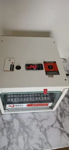 Chocadeira para 20 ovos 110 volts EMY