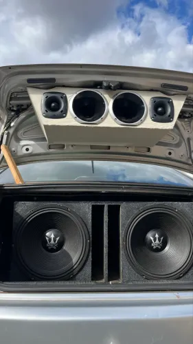 Vendo som automotivo ou troco em algo de meu interesse 