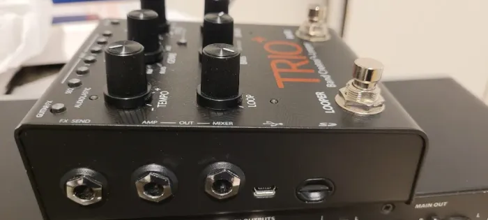 Pedal de efeito DigiTech Trio+ Band Creator + Looper preto EXCELENTE ESTADO POUCO USO