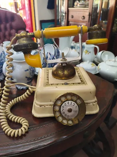 TELEFONE ANTIGO