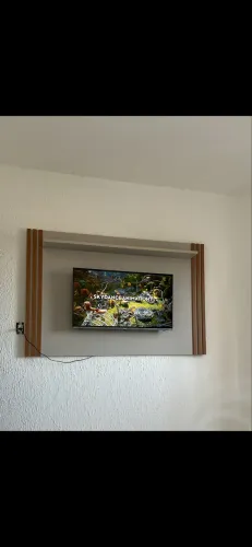 Vendo painel, armário de cozinha, sofá retrátil e guarda-roupa