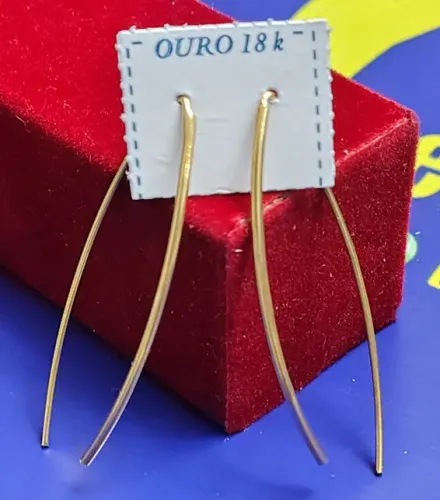 Brinco Especial Moderno 45 mm Ouro 18 Kilates Peso 2.20 Gramas