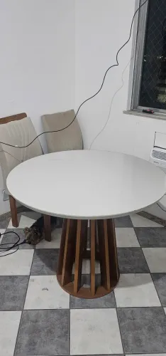 Mesa de Jantar c/ 4 Cadeiras