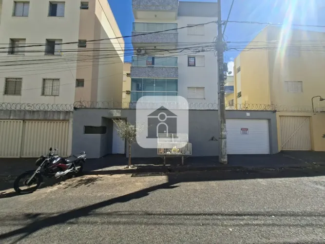 Apartamento para locação no bairro Santa Mônica