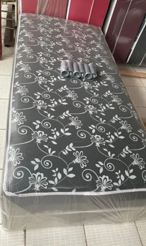 CAMA DE SOLTEIRO PRETA 