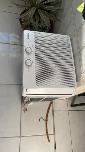 Ar cônsul 220v 7500 retirada de peças
